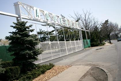 NYRA sued after auction