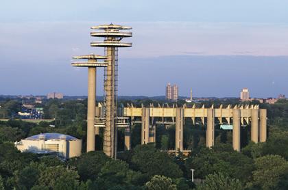 Dilapidated elevators removed from World’s Fair towers