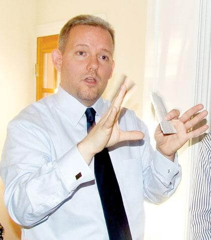Crowded field vies for western Queens City Council seats