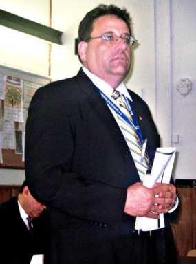CB 10 OKs one-way plan for Spritz Road