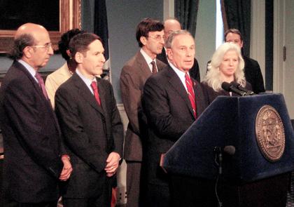 SWINE FLU OUTBREAK: Bloomberg urges calm response, downplays threat