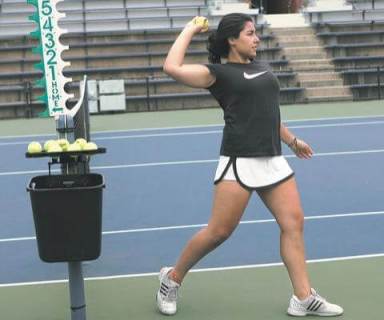 Queens athletes take swing at being US Open ballpersons