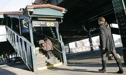 W train improves grade to C on transit report card