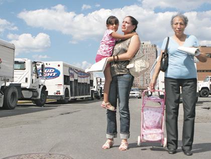 Groups tour LIC housing site