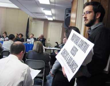 Queens residents, leaders split over how mayor runs schools