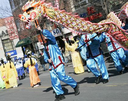 Thousands watch parade in Flushing