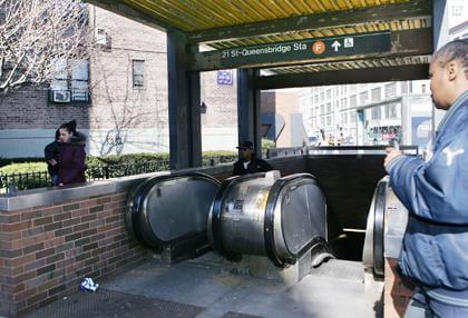 Straphanger numbers rise despite fare woes
