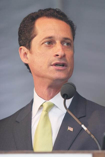 Avella gets aggressive as Weiner exits race