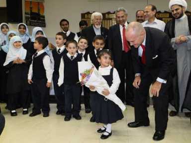 Kelly celebrates Ramadan during Jamaica mosque visit