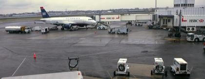 Feds give air passengers a bill of rights on delays