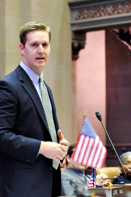 Hevesi bill to make NY green