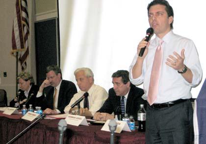 Gioia, de Blasio, Siegel spar at CUNY debate