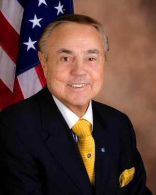 Albany budget deal averts guv’s cutbacks