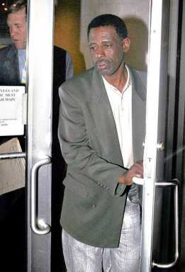 QUEENS FEELS HAITI TREMORS: Haiti quake refugee sets off JFK Airport lockdown