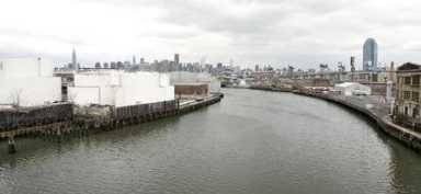 Newtown Creek should be Superfund site: Clinton