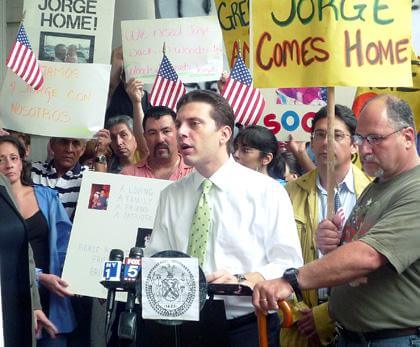 Gioia leads rally to help immigrant