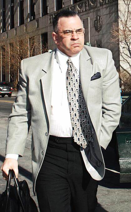 Witness says martinis led to Gotti knifing