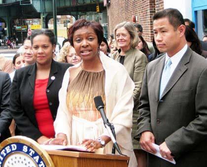 Gillibrand’s bill gives tax breaks to employers who offer English