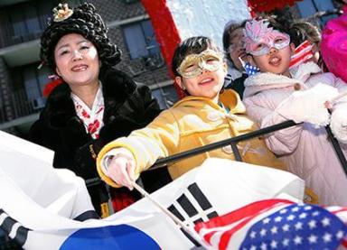 Lunar New Year roars in with Flushing parade on Main Street