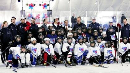 Long Island City rooftop rink opens