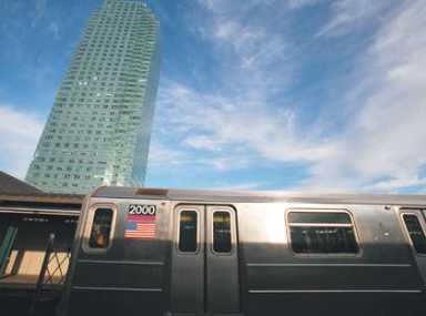 Sabini announces expanded No. 7 train service