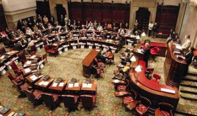 42% of NY‘embarrassed’ by pols: Poll