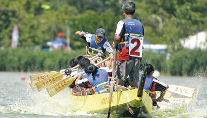 Thousands turn out for Flushing’s dragon boat race