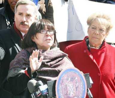 Jamaica mom hit hard by city ACS costâˆ’cutting