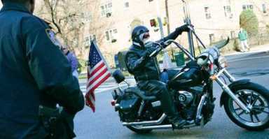 Loud exhausts on motorcycles endanger public safety: Vallone