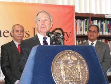 Queens workers start drive to boost Census response