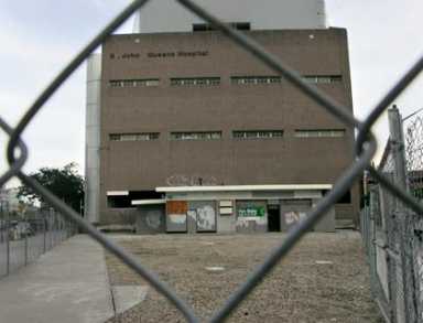 Guv vetoes bill on closing of hospitals alert