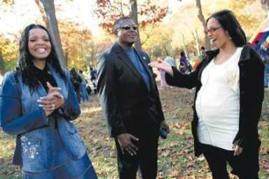 Incumbents triumph in SE Queens races