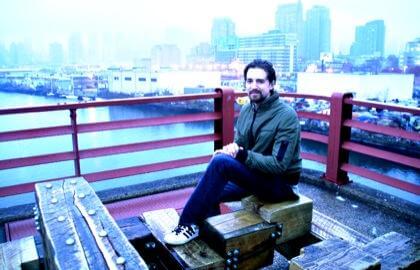 LIC resident livens up Pulaski Bridge with artwork