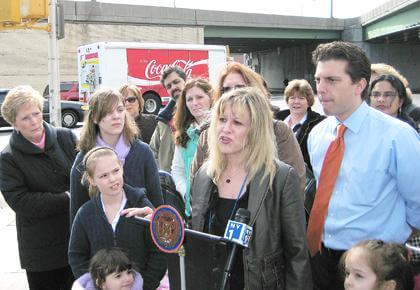 Woodside parents livid at cut