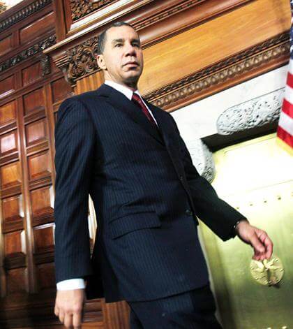 Bloomy rips guv’s plan to help MTA