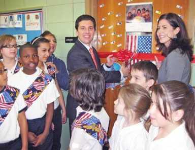 Gioia funds renovation of Woodside school library