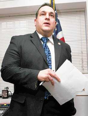 Qns. pols support ouster ofHiram after special report