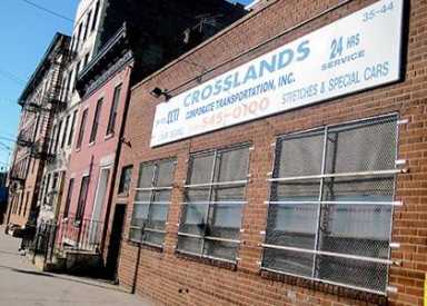 Livery taxi driver shot dead in LIC