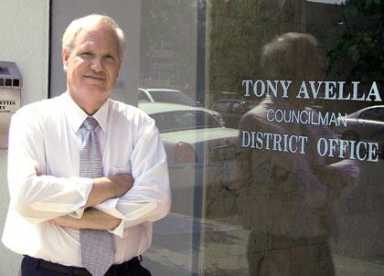 Mayoral underdog has bite