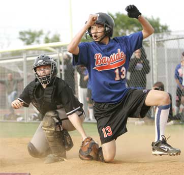 Bayside softball escapes with extra-inning win in thriller against Francis Lewis