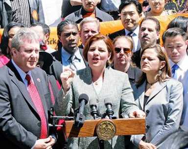 Queens pols denounce Arizona immigration law