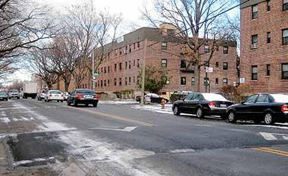 Astoria leaders laud 21st Ave. speed bump