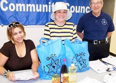 Boro Jewish group holds Rosh Hashanah food drive