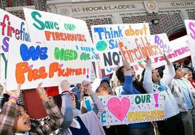 Western Queens pols rally for fire safety