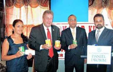 Legislators lead drive for Pakistani flood relief