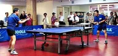 Flushing community center opens with huge crowd