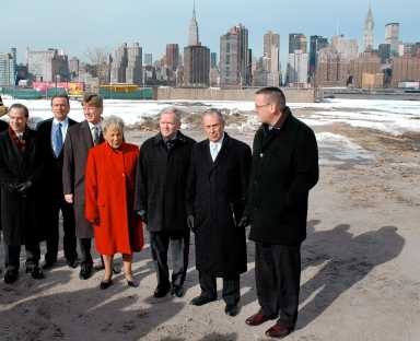 City picks Hunters Pt. developer