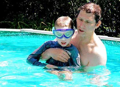 Rabbi helps area kids punch and kick their way to health