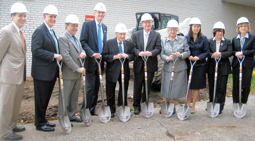 Officials kick off construction work at Queens College
