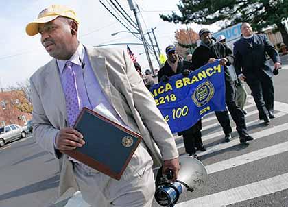 City fails to hire minority contractors: Liu